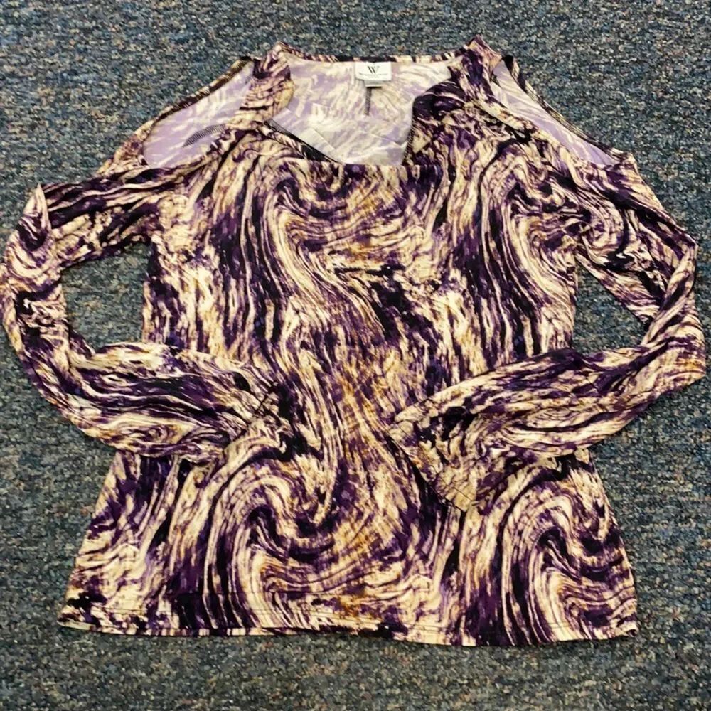 Worthington stretch cold shoulder top sz. S